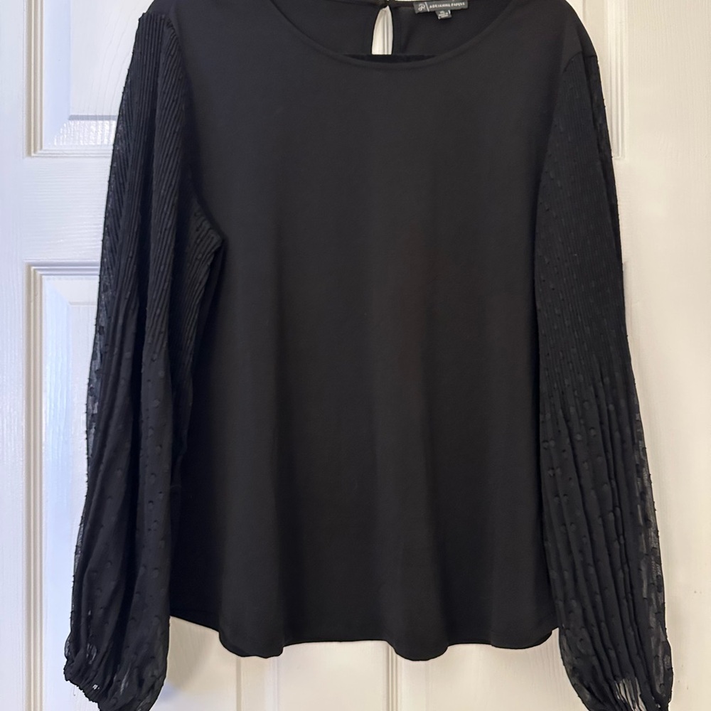 Adrianna Papell Black Long-Sleeve Pleated Sleeve Top